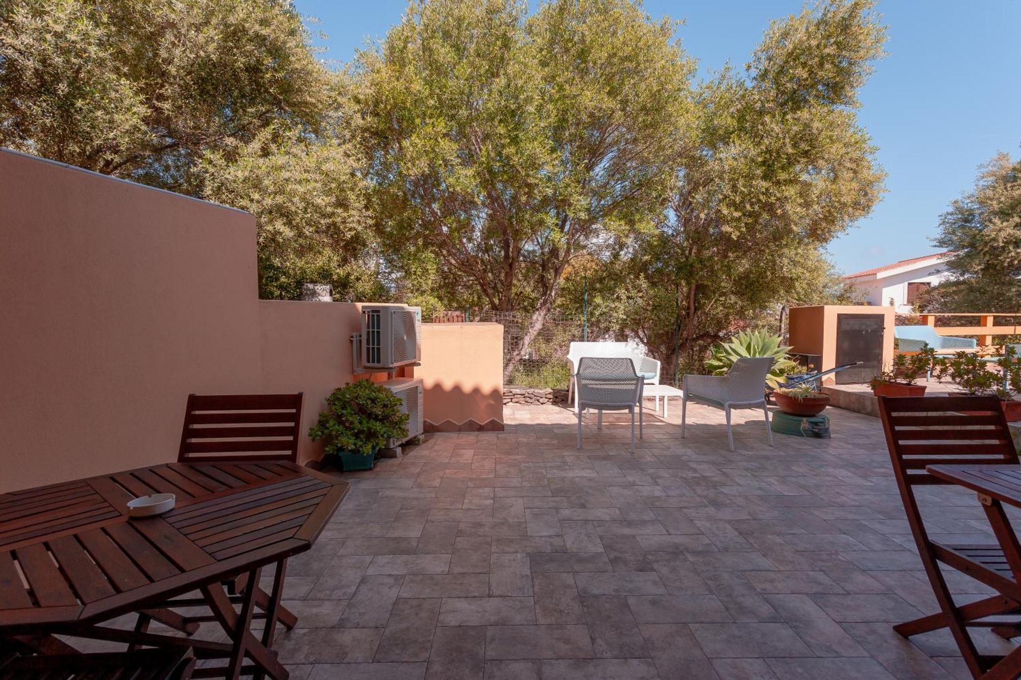 B&B Pettirosso San Teodoro  Buitenkant foto