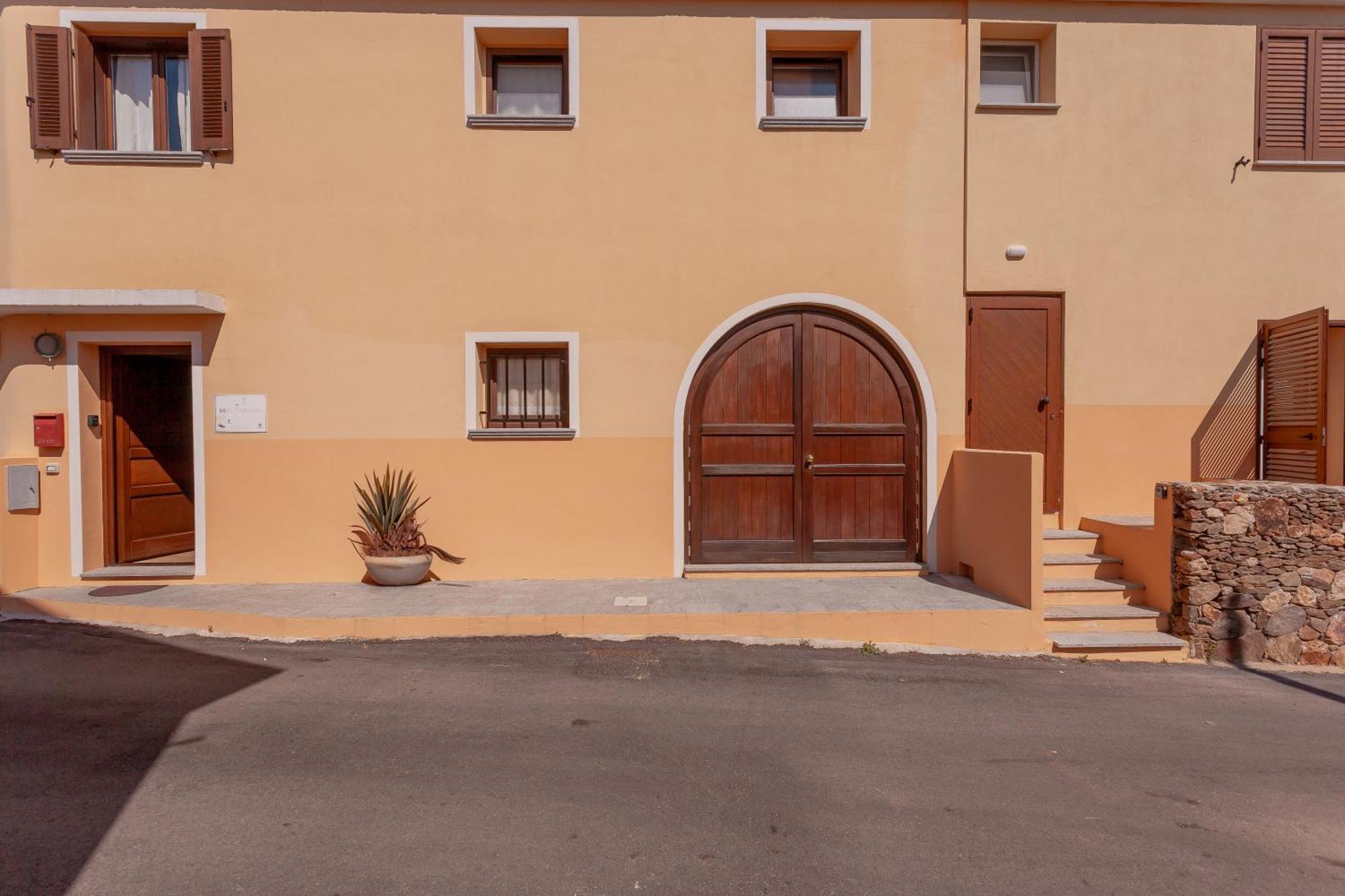 B&B Pettirosso San Teodoro  Buitenkant foto